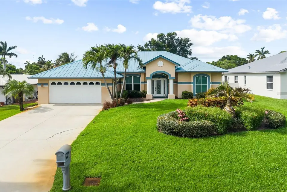 512 SW South Carolina Drive, Stuart, FL 34994 Stuart