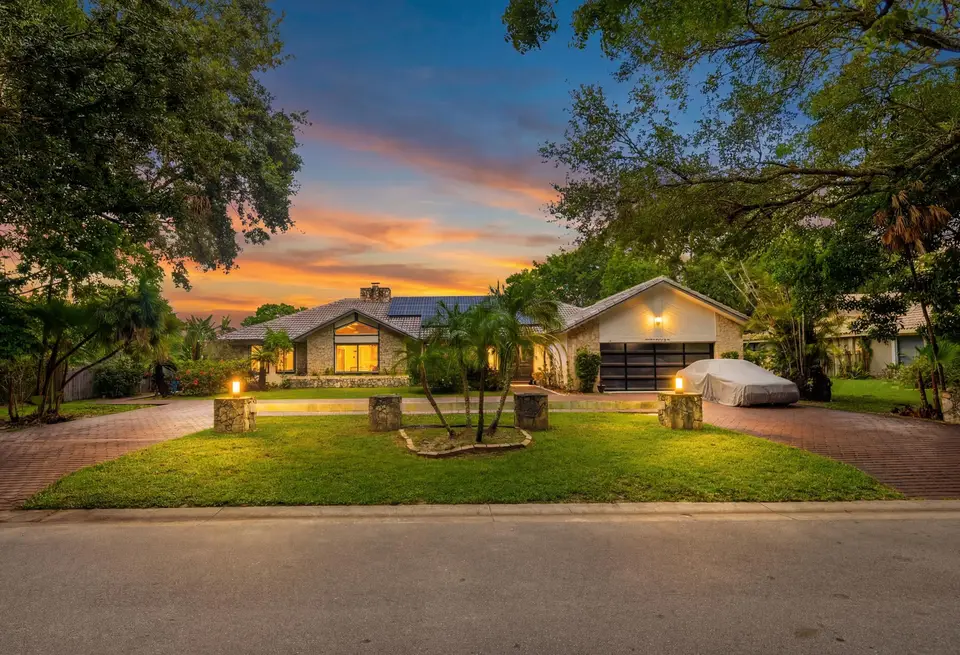 251 NW 104th Avenue, Coral Springs, FL 33071 Coral Springs