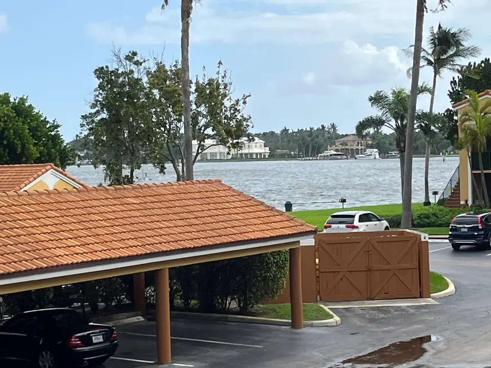 160 Yacht Club Way 209, Hypoluxo, FL 33462 Hypoluxo