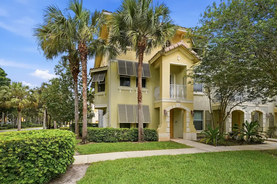 3902 White Peacock Lane, Coconut Creek, FL 33073 Coconut Creek