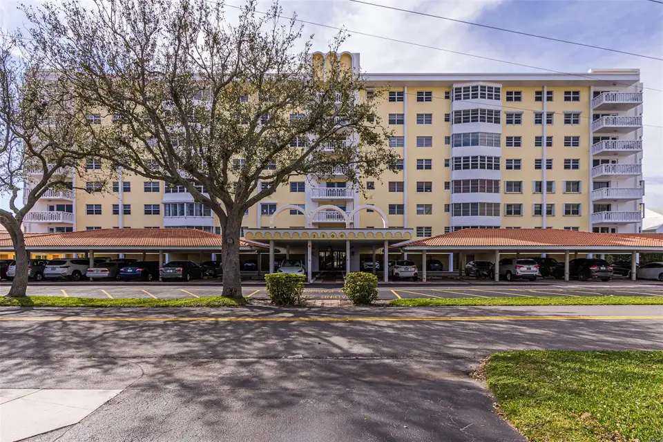 2500 NE 48th Lane 609, Fort Lauderdale, FL 33308 Fort Lauderdale