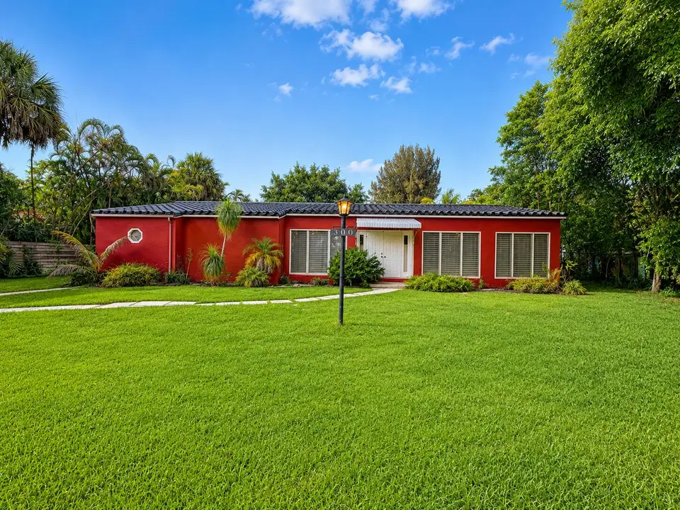 300 Bayberry Drive, Plantation, FL 33317 Plantation