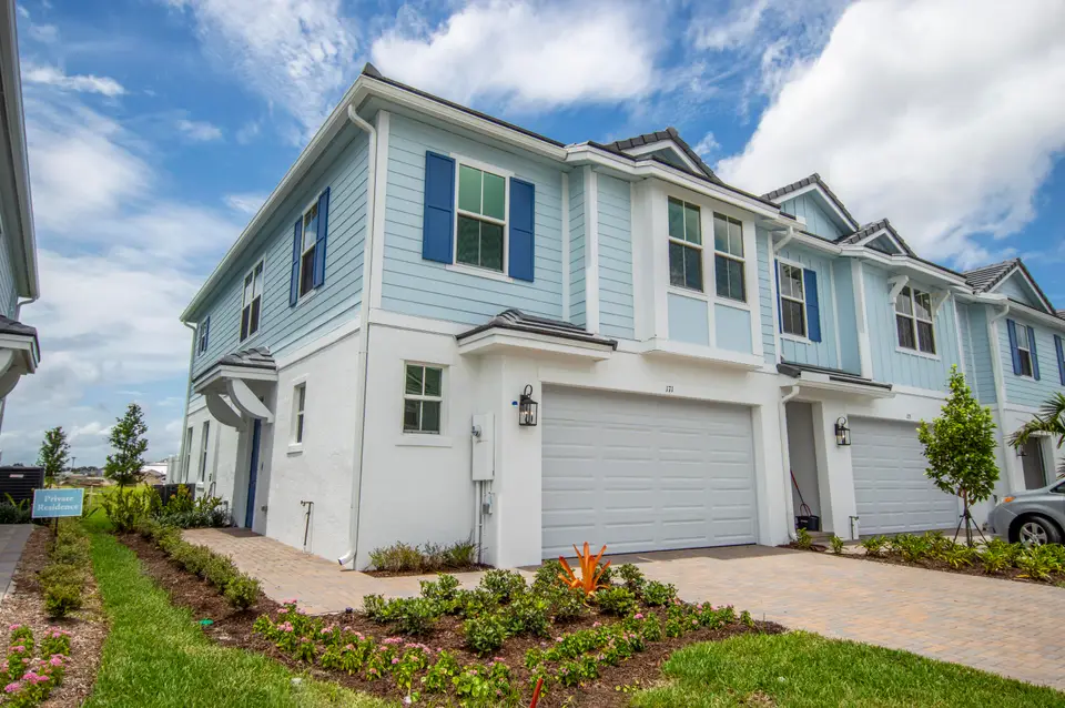 171 SE Birch Terrace, Stuart, FL 34997 Stuart