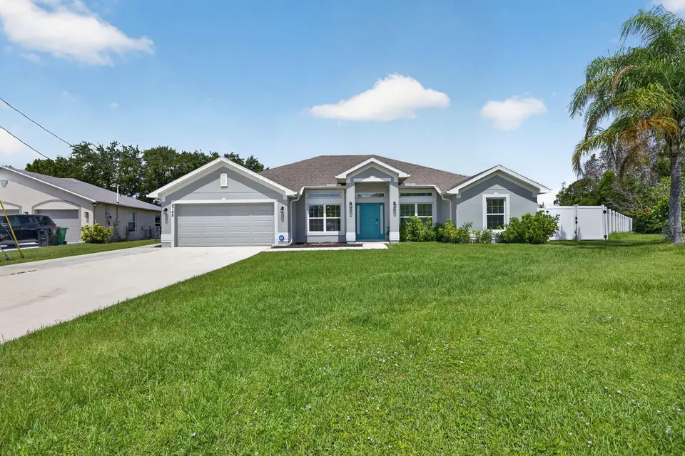 6748 NW Mamie Court, Port St. Lucie, FL 34983 Port St. Lucie