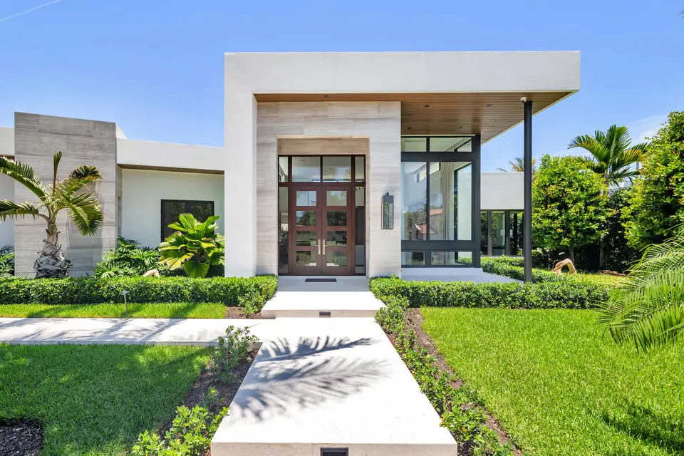135 Churchill Road, West Palm Beach, FL 33405 West Palm Beach