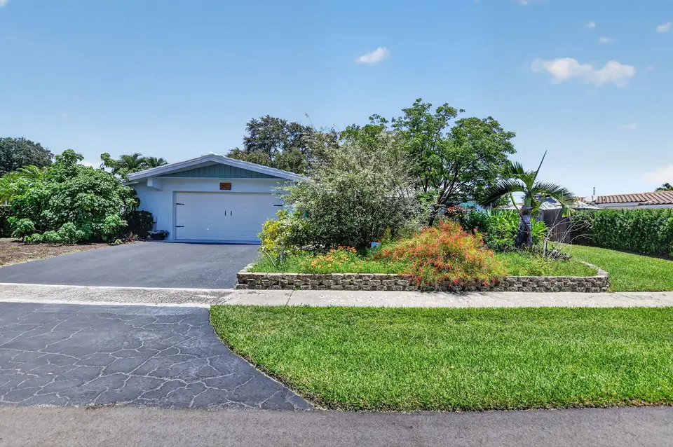 807 SW 3rd Street, Boca Raton, FL 33486 Boca Raton