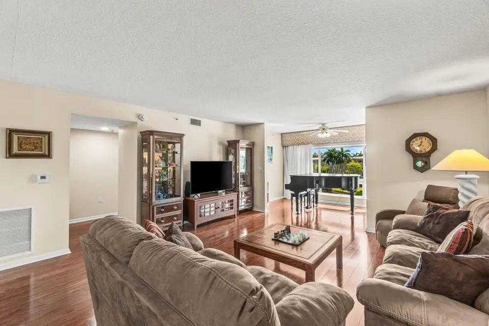 12560 Majesty Circle 401, Boynton Beach, FL 33437 Boynton Beach