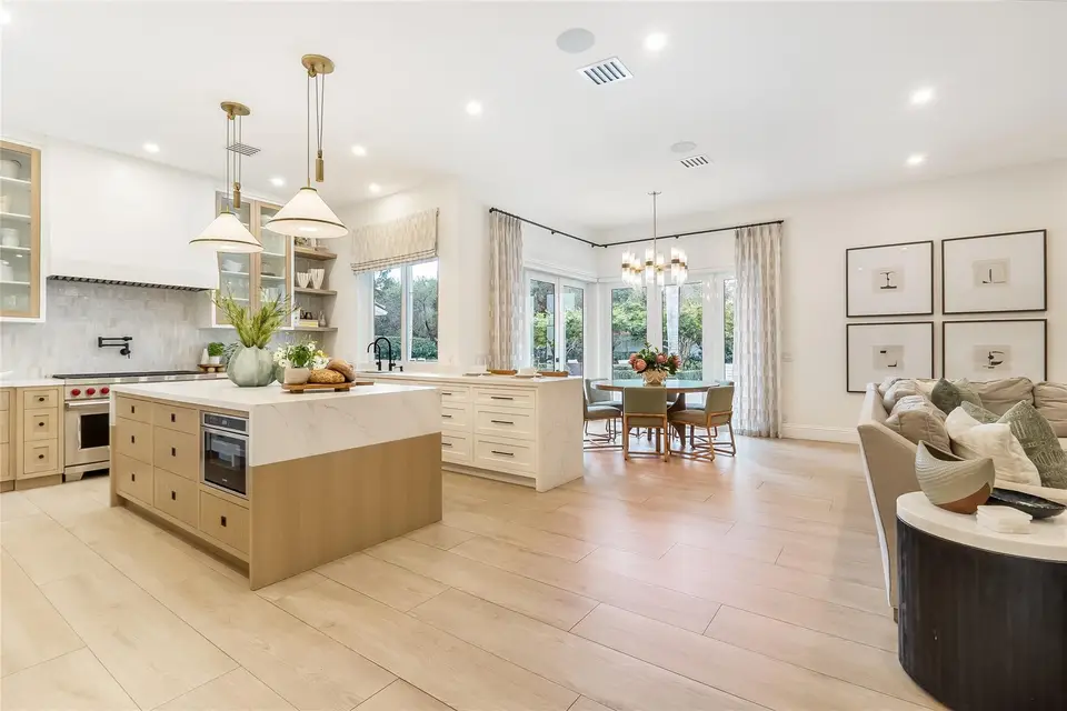 2825 Hackney Road, Weston, FL 33331 Weston