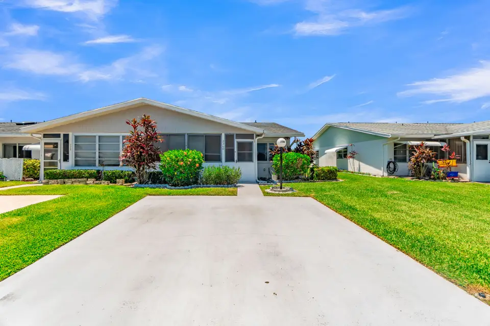 3360 NE Rossi Court NE, West Palm Beach, FL 33417 West Palm Beach