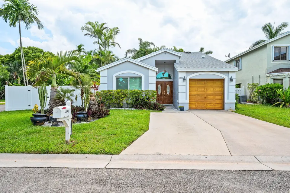 5591 SW 99th Avenue, Cooper City, FL 33328 Cooper City