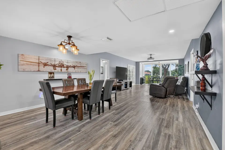 3960 Oaks Clubhouse 110, Pompano Beach, FL 33069 Pompano Beach