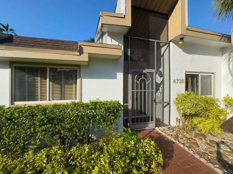 4738 Fountains Drive S, Lake Worth, FL 33467 Lake Worth