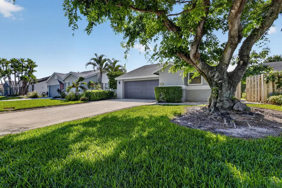 1055 NW 18th Avenue, Delray Beach, FL 33445 Delray Beach