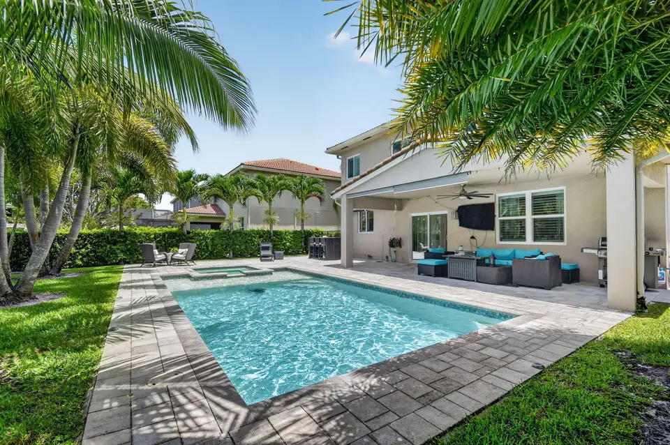 8890 Cobblestone Point Circle, Boynton Beach, FL 33472 Boynton Beach