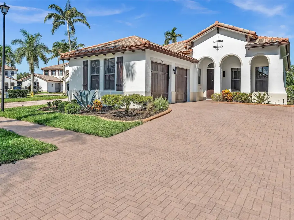 2680 NW 84th Way, Pembroke Pines, FL 33024 Pembroke Pines