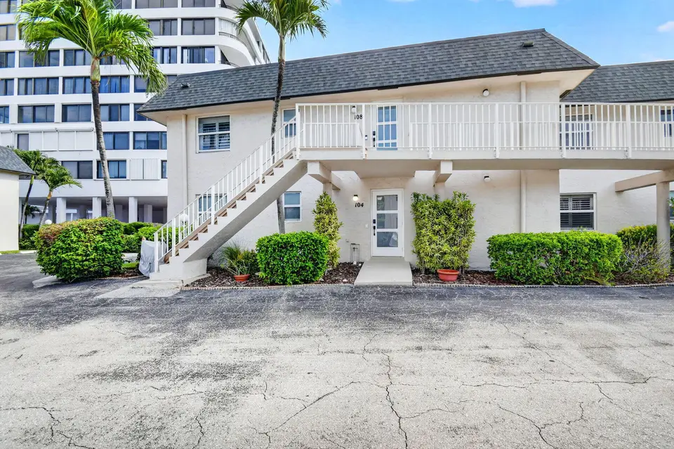 3601 S Ocean Boulevard 104, South Palm Beach, FL 33480 South Palm Beach