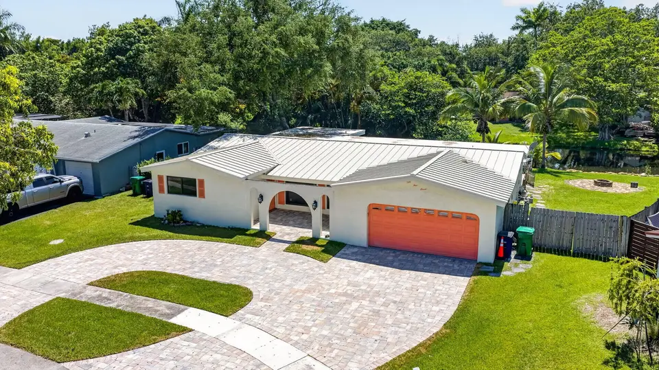 5411 SW 94th Avenue, Cooper City, FL 33328 Cooper City