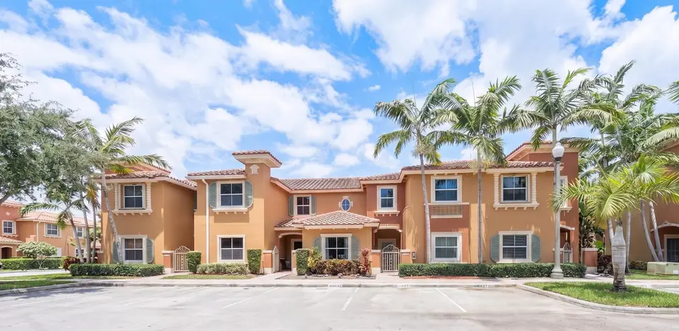 2154 Siena Way, Hollywood, FL 33021 Hollywood
