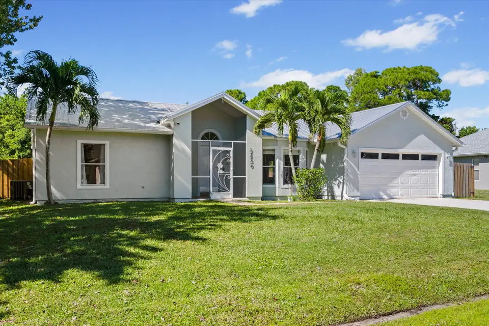 2230 SE Dill Lane, Port St. Lucie, FL 34952 Port St. Lucie