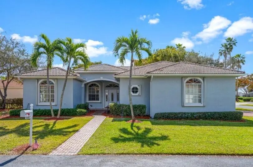 2570 SE 4th Place, Homestead, FL 33033 Homestead