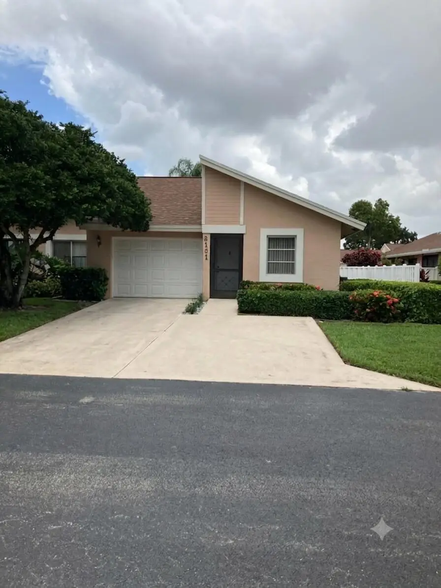 8101 Sweetbriar Way, Boca Raton, FL 33496 Boca Raton