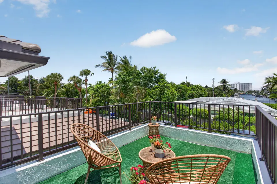 2505 NE 2nd Street, Pompano Beach, FL 33062 Pompano Beach