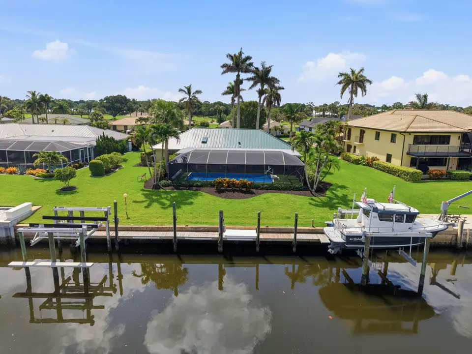 3374 SE Fairway E, Stuart, FL 34997 Stuart