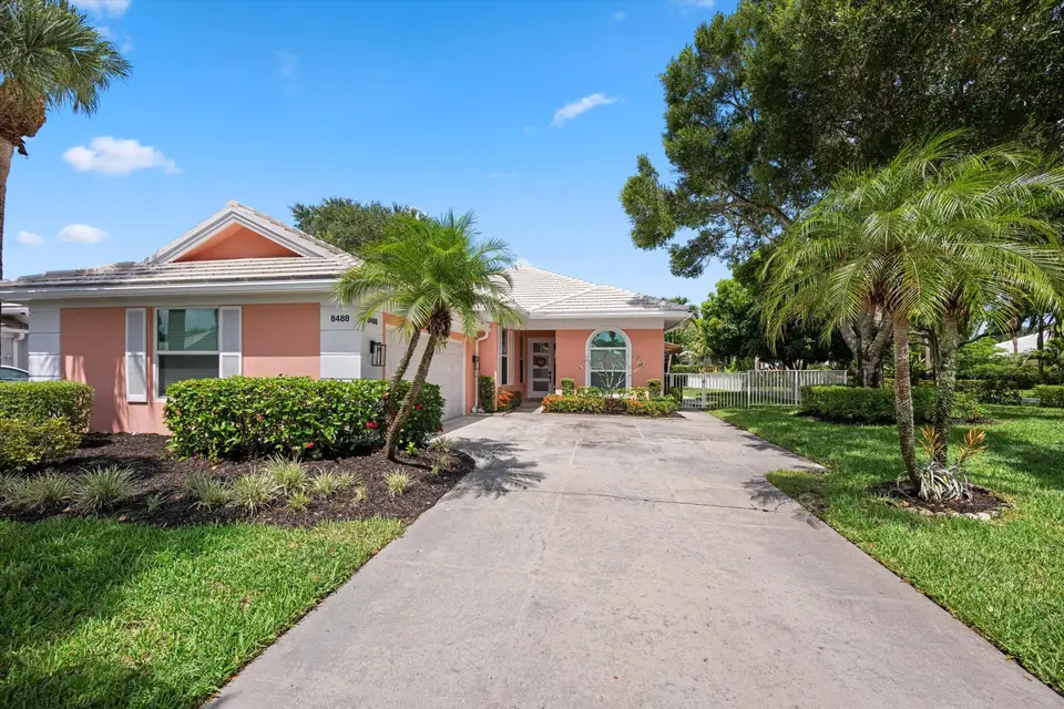 8488 Beaconhill Road, Palm Beach Gardens, FL 33410 Palm Beach Gardens