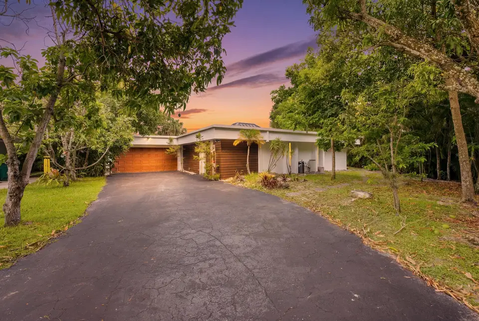 4400 Queen Palm Lane, Tamarac, FL 33319 Tamarac
