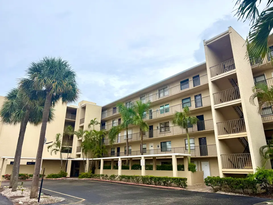 896 N Federal Highway 325, Lantana, FL 33462 Lantana