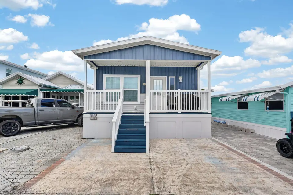 2149 Nettles Boulevard, Jensen Beach, FL 34957 Jensen Beach