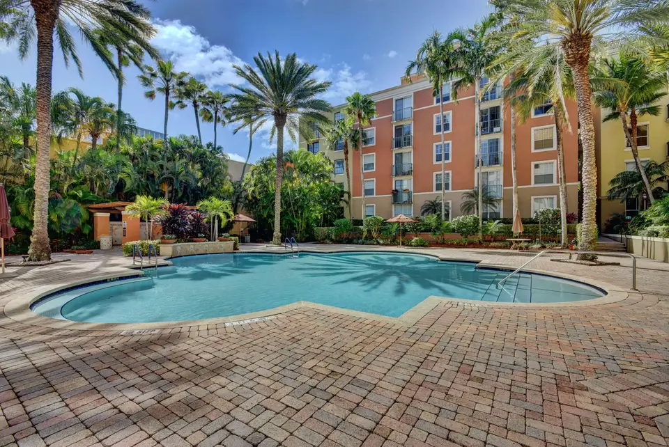 780 S Sapodilla Avenue 104, West Palm Beach, FL 33401 West Palm Beach