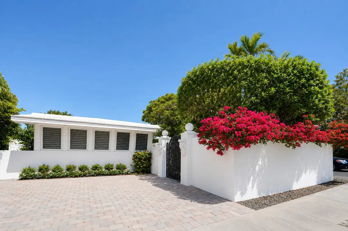 Front of Home/Street View