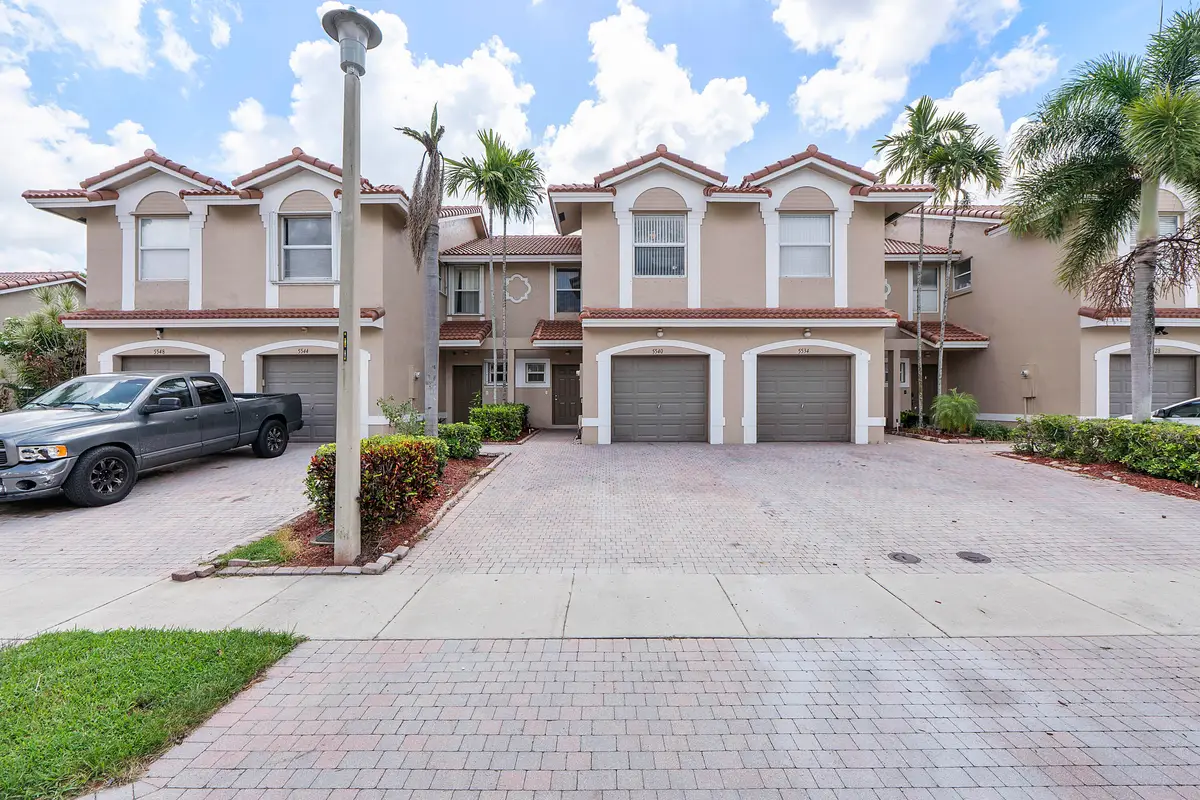 5540 Nw 90th Terr_002