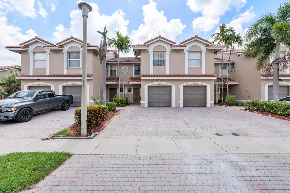 5540 NW 90th Terrace, Sunrise, FL 33351 Sunrise