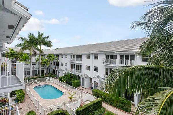 2725 NE 8th Avenue 118, Wilton Manors, FL 33334 Wilton Manors