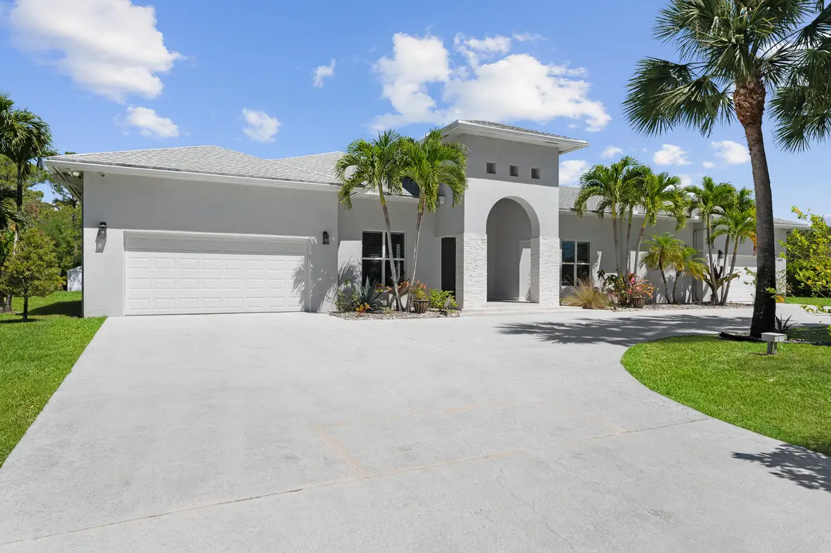 Front 15503 Temple Blvd