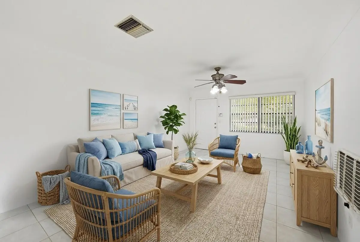 Living Room (1)