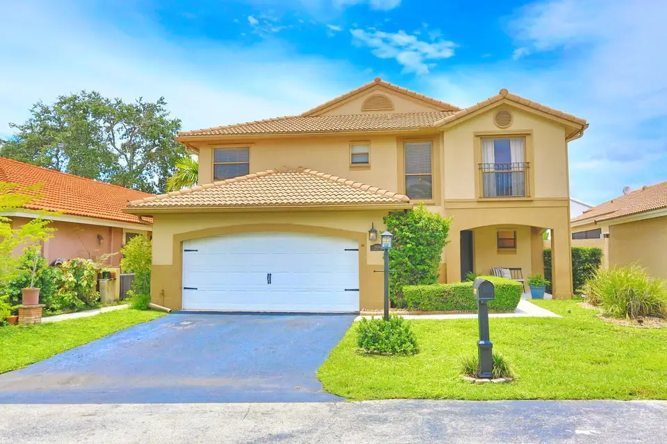 15061 Durham Lane, Davie, FL 33331 Davie