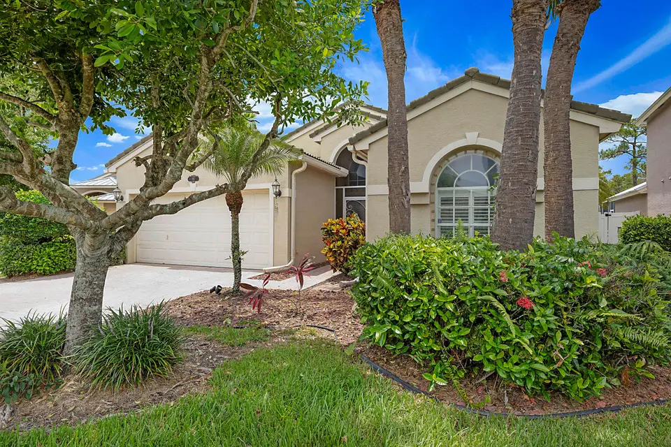 992 SE Westminster Place, Stuart, FL 34997 Stuart
