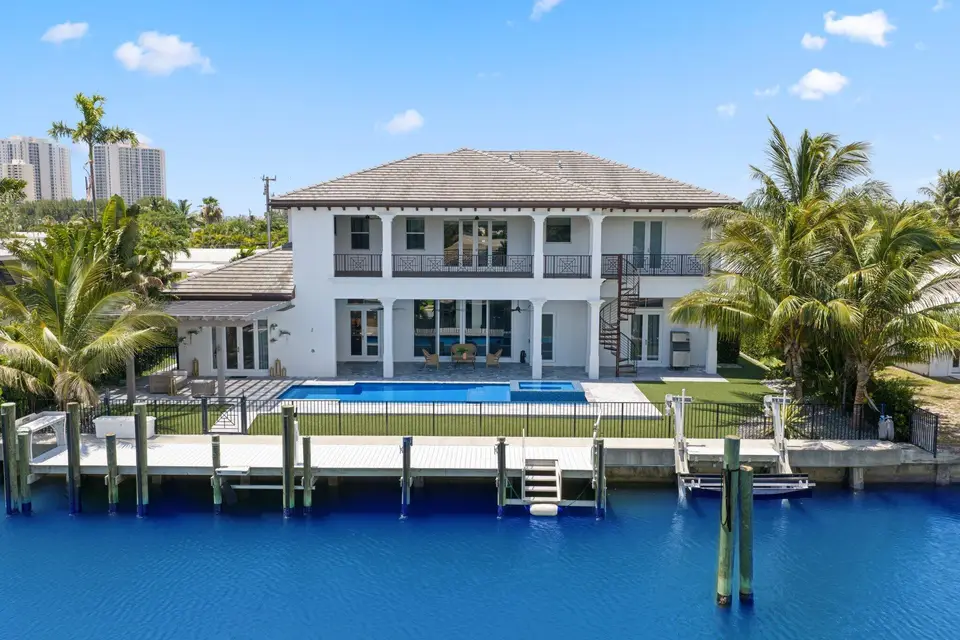 1200 Bimini Lane, Singer Island, FL 33404 Singer Island