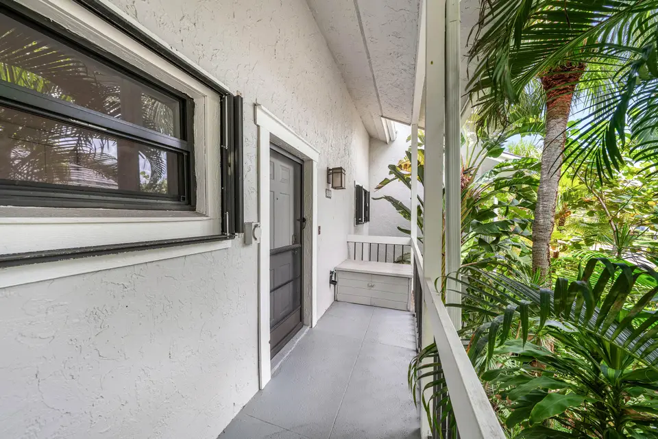 11863 Wimbledon Circle 504, Wellington, FL 33414 Wellington