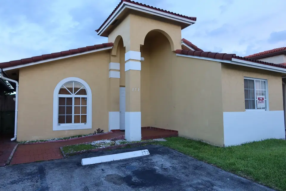 7001 W 35th Avenue 273, Hialeah, FL 33018 Hialeah