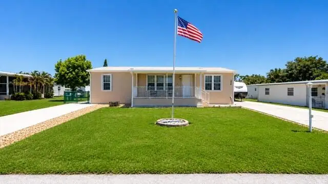 7079 SE Bluebird Circle, Hobe Sound, FL 33455 Hobe Sound