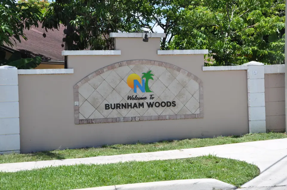 1906 SW 87th Avenue, North Lauderdale, FL 33068 North Lauderdale