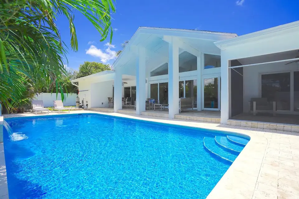 1000 NE 8th Street, Pompano Beach, FL 33060 Pompano Beach