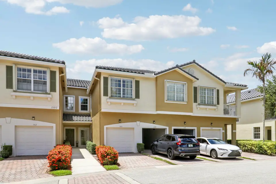 1560 SE Sheffield Terrace N 103, Stuart, FL 34994 Stuart