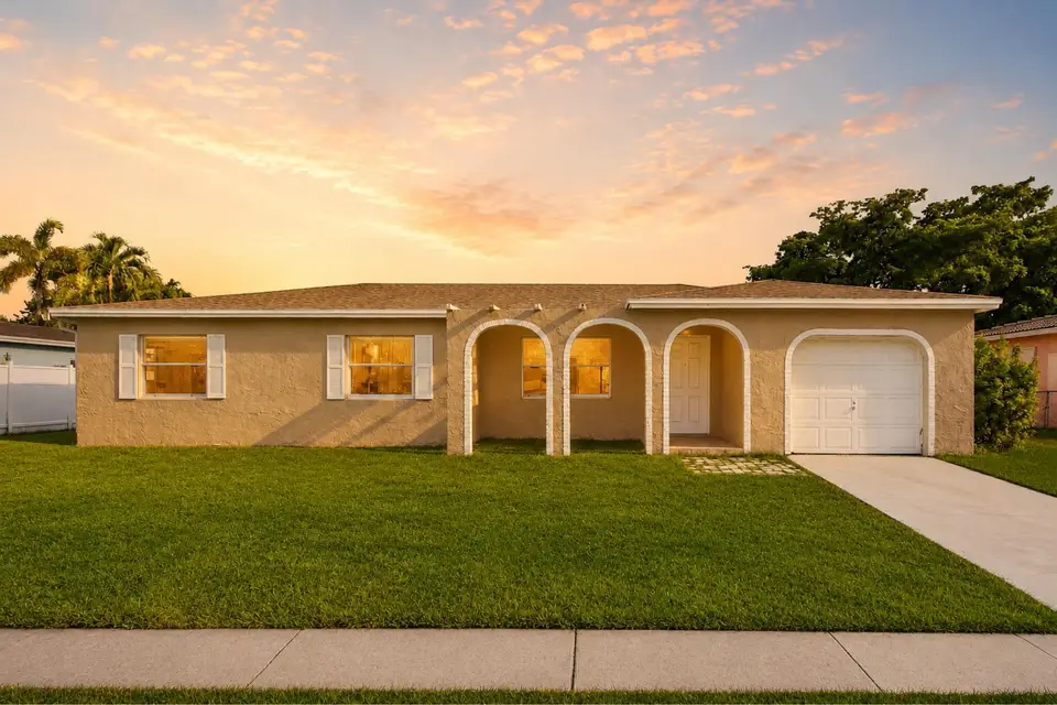 10894 Granite Street, Boca Raton, FL 33428 Boca Raton
