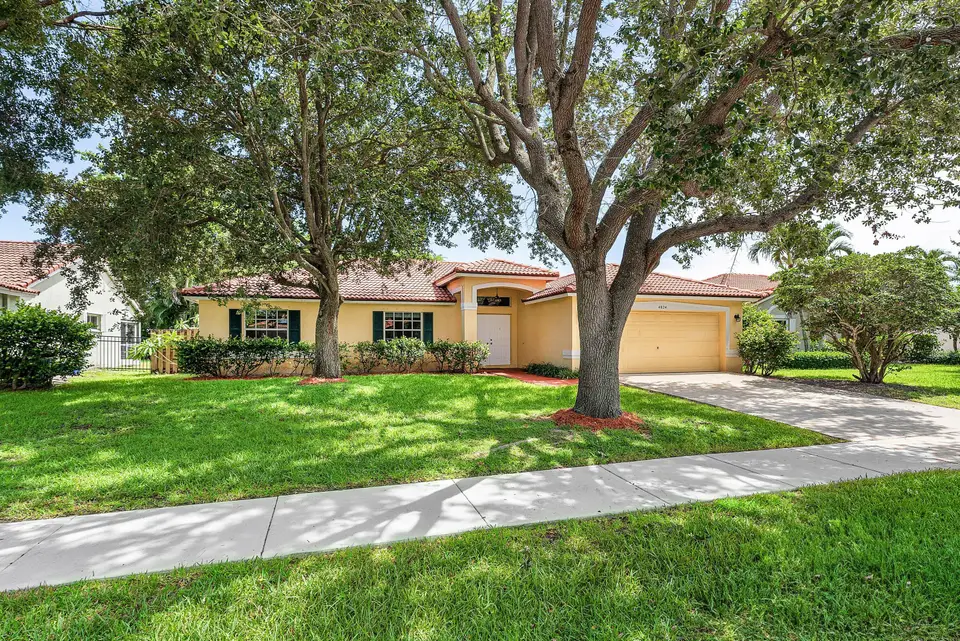 4824 S Lee Road, Delray Beach, FL 33445 Delray Beach