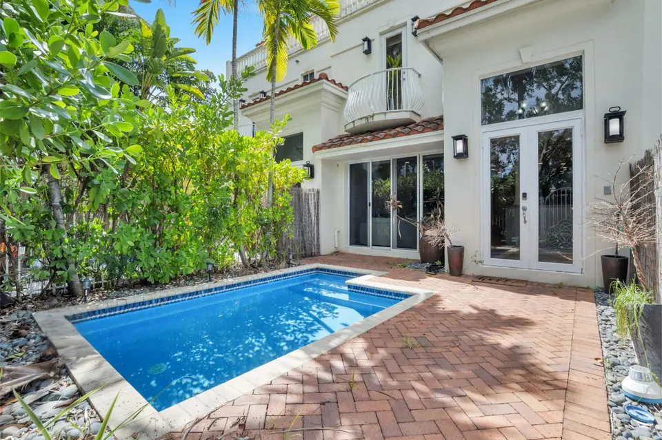 1362 Bayview Drive, Fort Lauderdale, FL 33304 Fort Lauderdale